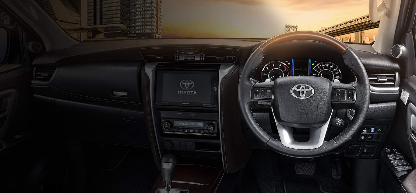Read more about the article Interior Fortuner